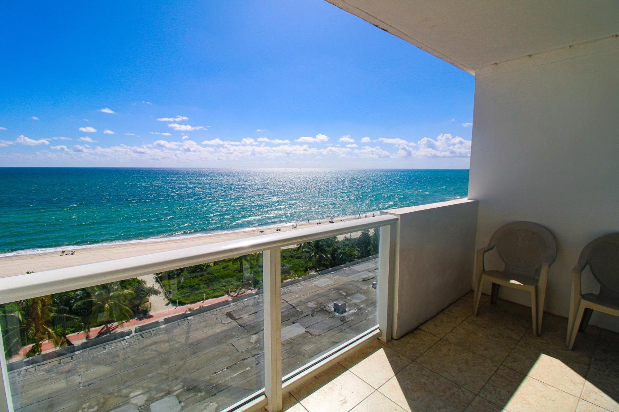 Castle 727 Studio With Balcony And Ocean View, Pool, Tennis, Beach Access, Free Parking Villa Miami Beach Exterior foto