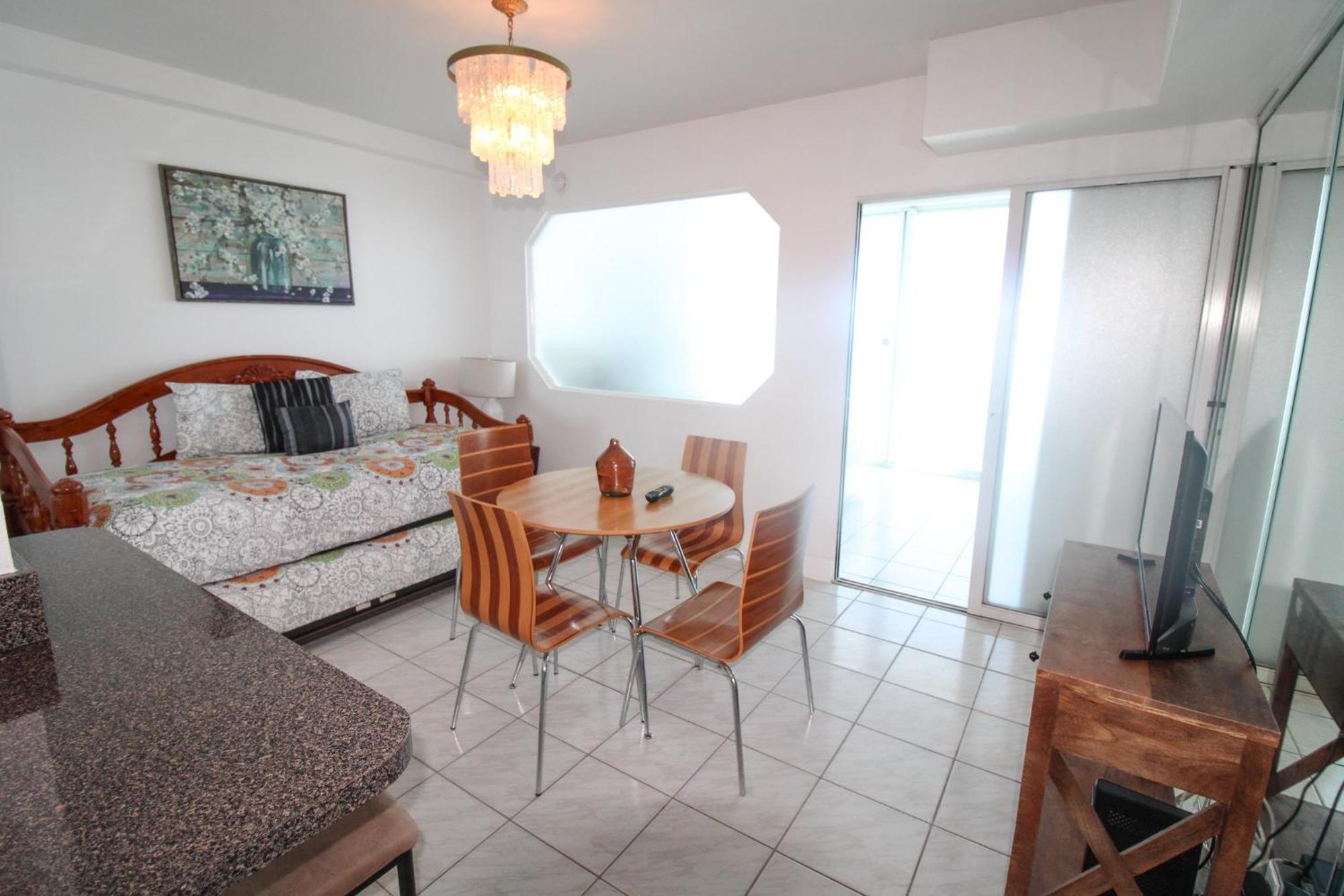 Castle 727 Studio With Balcony And Ocean View, Pool, Tennis, Beach Access, Free Parking Villa Miami Beach Exterior foto